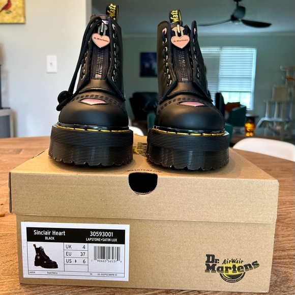Dr Martens Platform Sinclair Hearts. Size 6. BNIB. - Picture 4 of 12